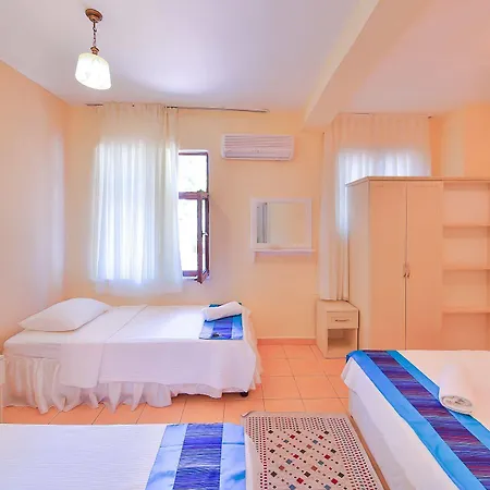 Hostel Ates Kas